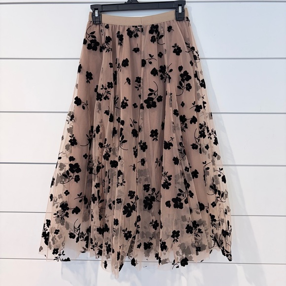 Chicwish Fairycore Goth Tulle Midi Skirt Flocked Floral Vintage Dark Academia S - Picture 3 of 8